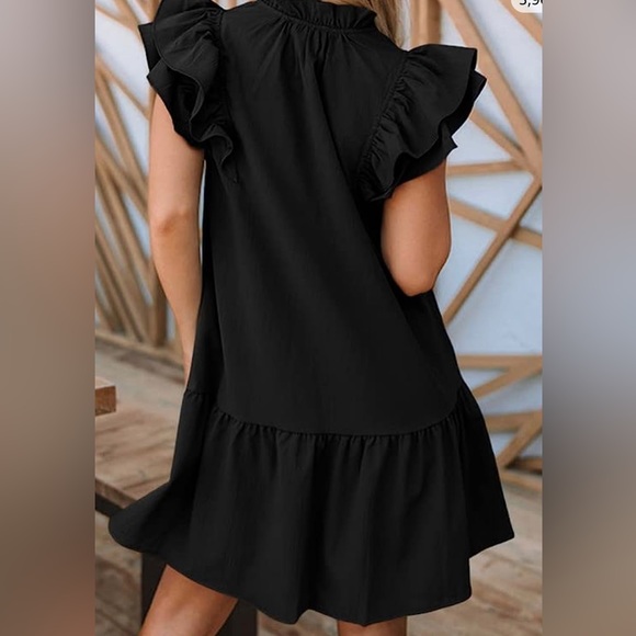 Summer dress with elegant ruffle design. - Picture 3 of 4